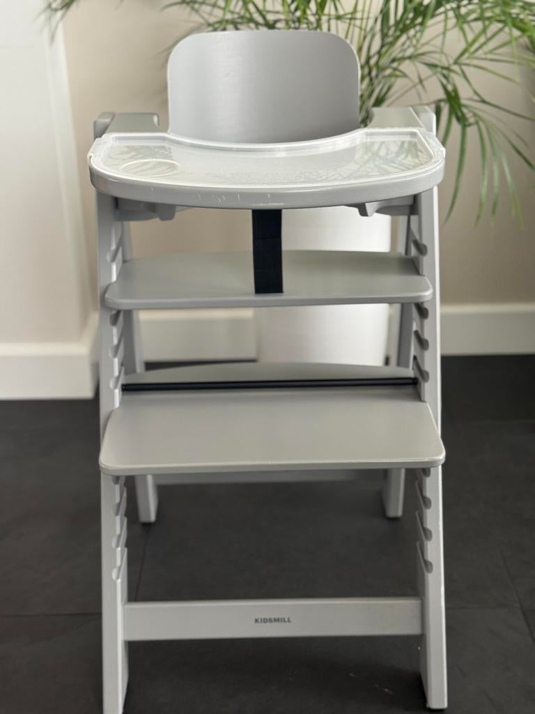 Kidsmill kinderstoel- meegroeistoel, Kinderen en Baby's, Kinderstoelen, Ophalen, Zo goed als nieuw, Meegroeistoel