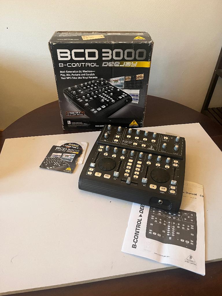 Prijs verlaagd! Behringer BCD 3000 B-Control Deejay Mixer, Muziek en Instrumenten, Mengpanelen, Ophalen, Zo goed als nieuw, Minder dan 5 kanalen