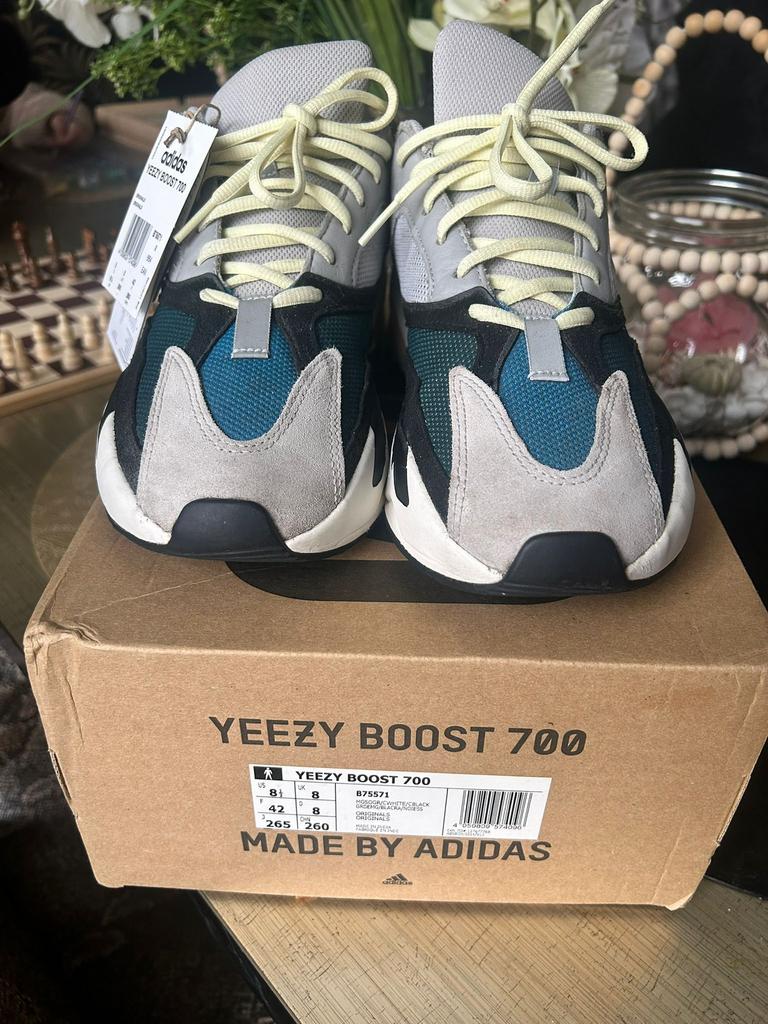 Yeezy 700 wave runner, Ophalen of Verzenden, Zo goed als nieuw, Overige kleuren