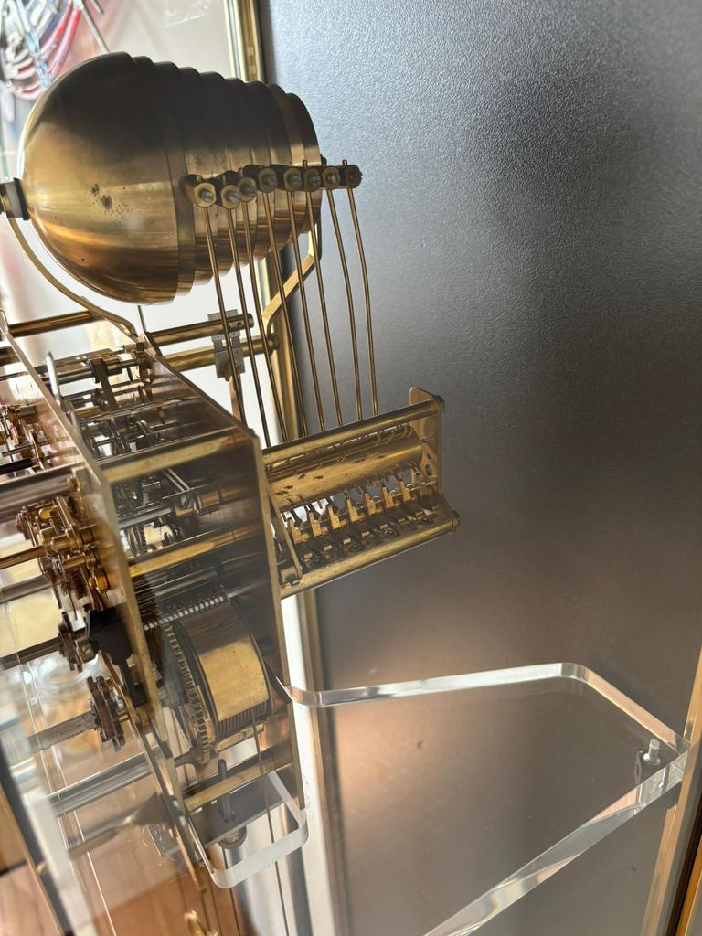 Kieninger (staande klok met carillon), Ophalen