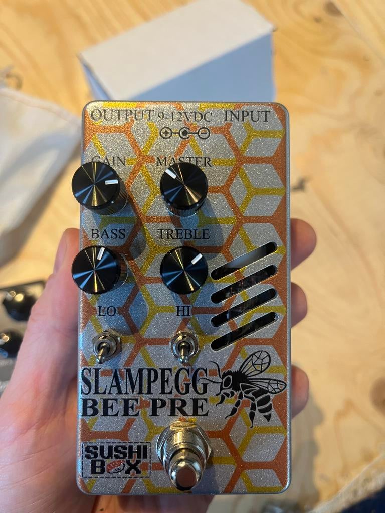 Slampegg BeePre - Voorversterker/Overdrive Pedaal, Ophalen of Verzenden, Zo goed als nieuw, Distortion, Overdrive of Fuzz