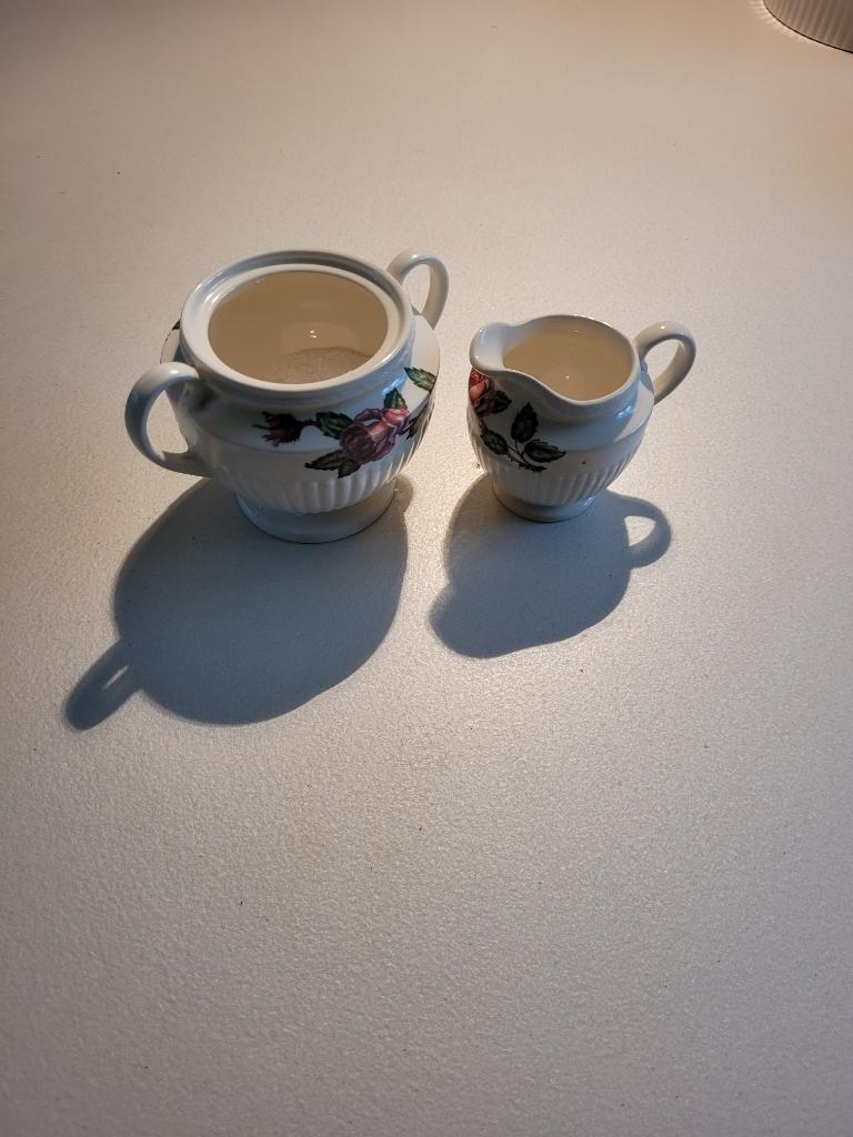 Wedgwood  melk en suiker stelletje, Huis en Inrichting, Overige typen, Ophalen of Verzenden, Zo goed als nieuw, Wedgwood