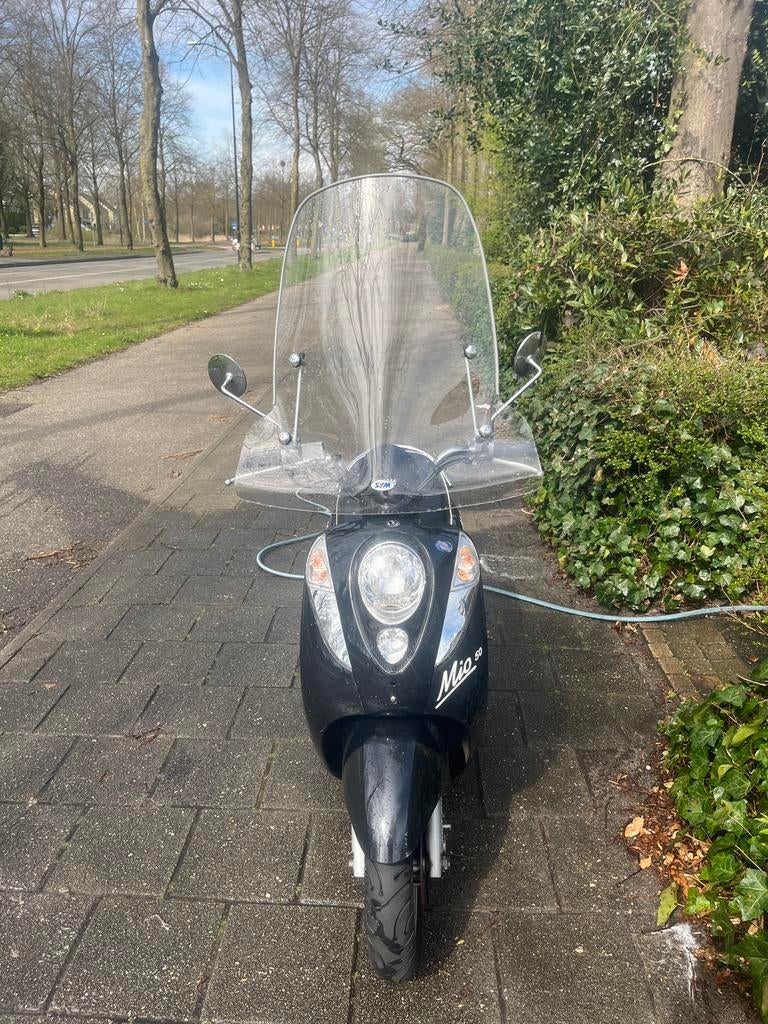 Sym Mio 2013 | Lage km-stand (10.730 km) | Goede staat, Fietsen en Brommers, Scooters | SYM, Ophalen, Zo goed als nieuw, Benzine