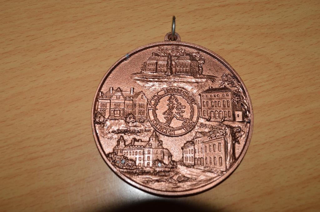 1982 grote zware metalen medaille 15e''sparrentrip'' lanaken, Ophalen of Verzenden, Overige materialen, Buitenland