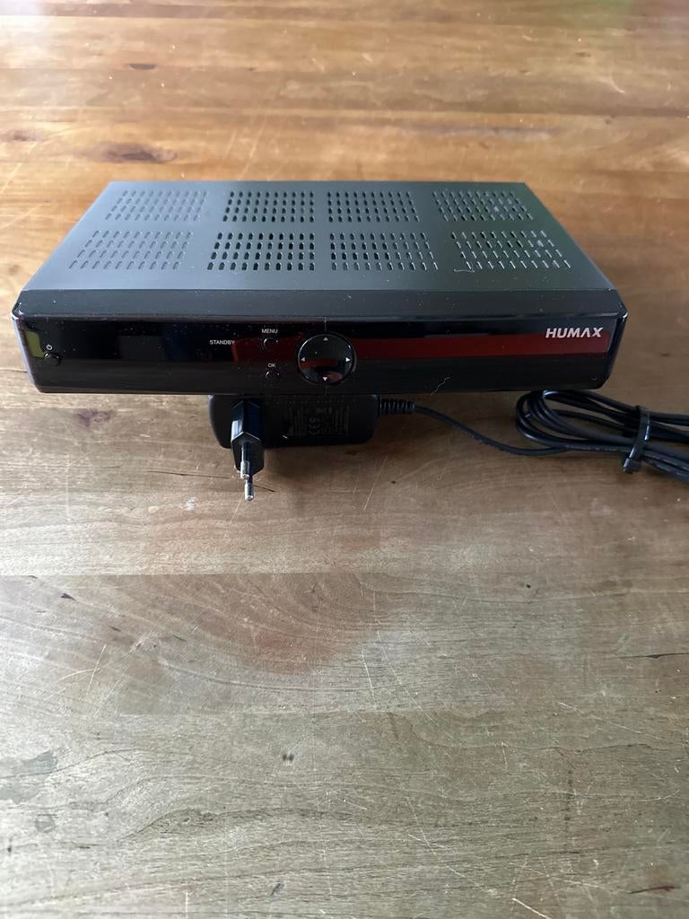 Humax IRHD-5300C/NL digitale ontvanger met Ziggo afstandsbed, Ophalen of Verzenden, Gebruikt, Decoder