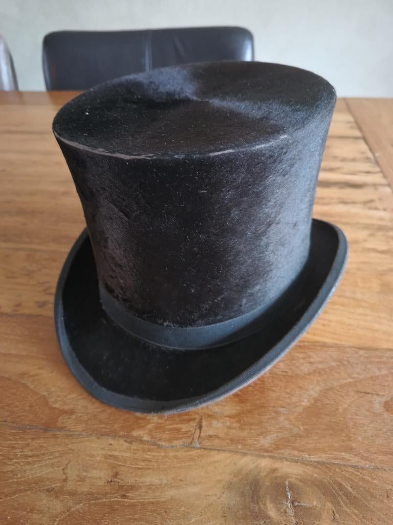 Zwarte hoge hoed vintage oud, gedragen, J.J. Smeets, Hoed, Gedragen, One size fits all