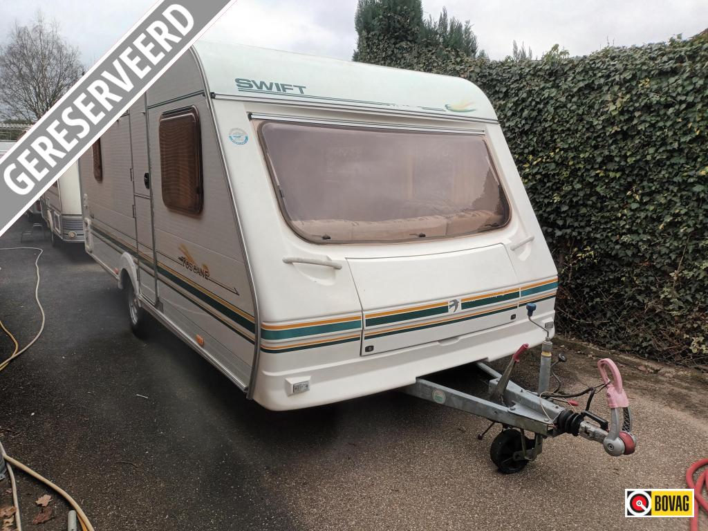Swift Toscane 490 MOVER, FRANS BED, RONDZIT, Caravans en Kamperen, Caravans, Ringverwarming, Rondzit, Bedrijf, Overige typen