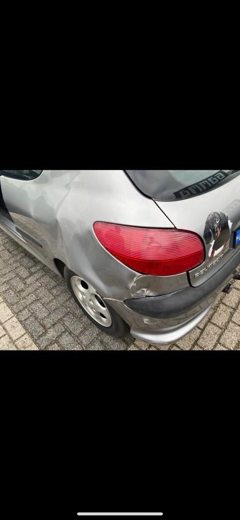 Peugeot 206 1.4 3D 2003 Grijs. GEEN APK !!!, Auto's, Voorwielaandrijving, 31 €/maand, 4 cilinders, Origineel Nederlands