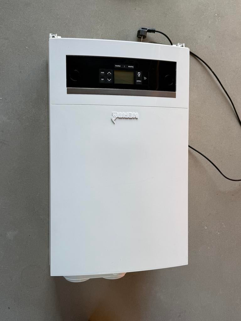 Nefit Trendline CV-ketel + Boiler(HRC30 CW6 II + 40L boiler), Ophalen, Cv-ketel of Combi-ketel, Minder dan 60 cm, Zo goed als nieuw