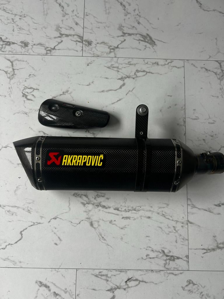 Akrapovic Carbon Uitlaat Demper Suzuki GSX-R1000 2017-2025, Ophalen of Verzenden, Gebruikt