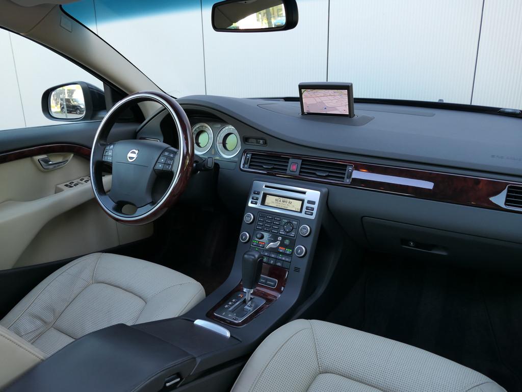 Volvo S80 4.4 AWD Summum Schuifdak / Leer / Navi / Trekhaak, Auto's, Volvo, 1780 kg, Gebruikt, 2000 kg, Blauw