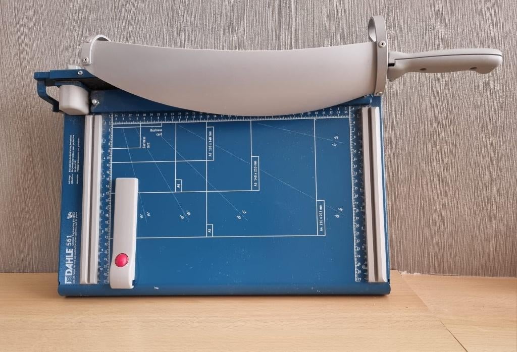 Snijapparaat Dahle 561, Ophalen, Zo goed als nieuw