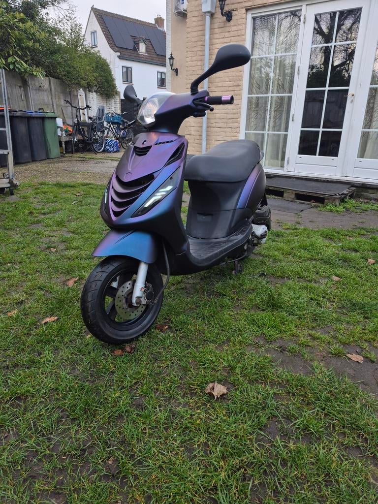 Piaggio Zip 80cc - Kameleon, Fietsen en Brommers, Scooters | Piaggio, Maximaal 45 km/u, Zip, Ophalen of Verzenden, Zo goed als nieuw