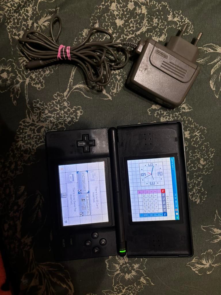 Nintendo DS Lite Zwart, Spelcomputers en Games, Spelcomputers | Nintendo DS, Ophalen of Verzenden, Zo goed als nieuw, Zwart, DS Lite