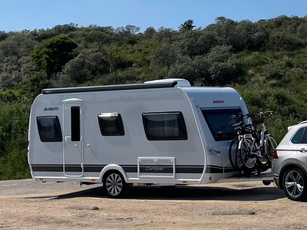 Dethleffs CARAVAN type camper 460 EL Avantgarde, Schokbreker, Treinzit, Tot en met 3, Particulier