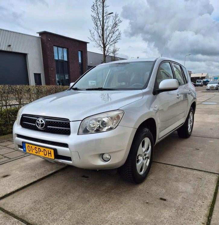 Toyota Rav4 2.0 16V Vvt-i 2006 Grijs Lage kilometerstand NAP, Auto's, 1998 cc, Stof, 1440 kg, Zwart
