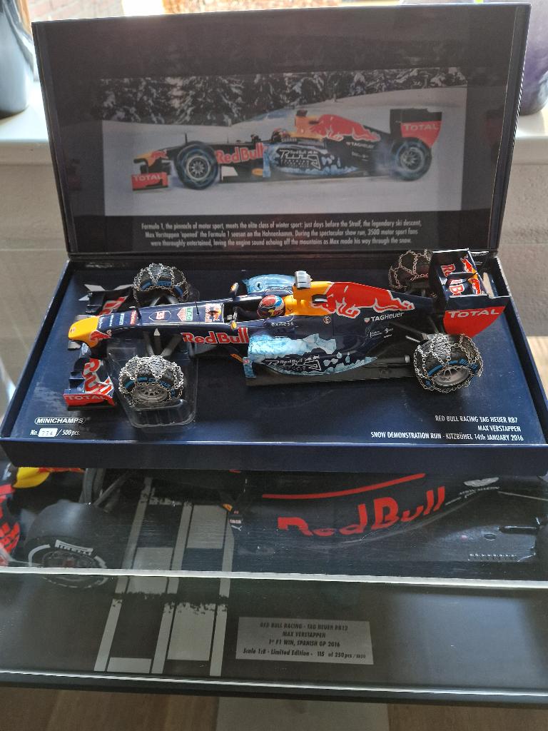 Max Verstappen Kitzbuhel 1/18   zeldzaam/collectors item!, Ophalen of Verzenden, Zo goed als nieuw, Formule 1
