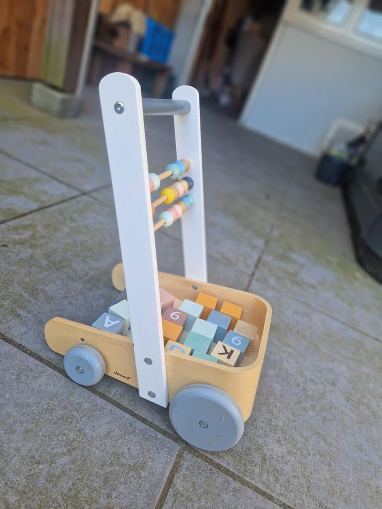 Loopwagen met blokken, Ophalen