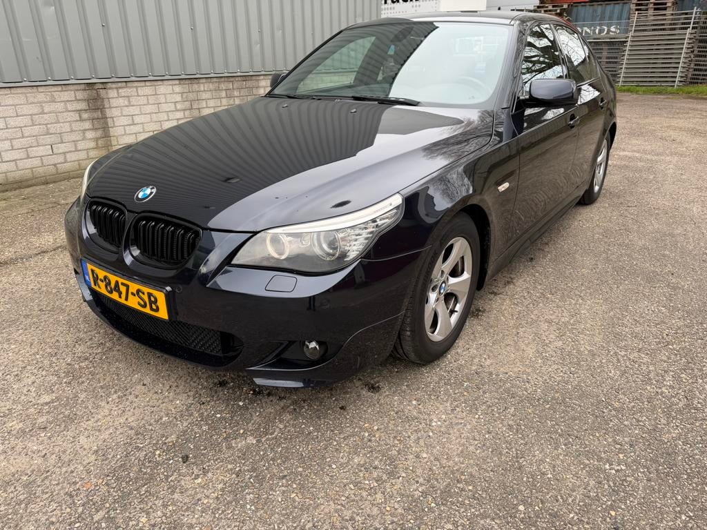 BMW 5-Serie 3.0i 525i AUT 2008 Zwart N53 M-pakket Edition, Achterwielaandrijving, 2000 kg, 1505 kg, Bedrijf