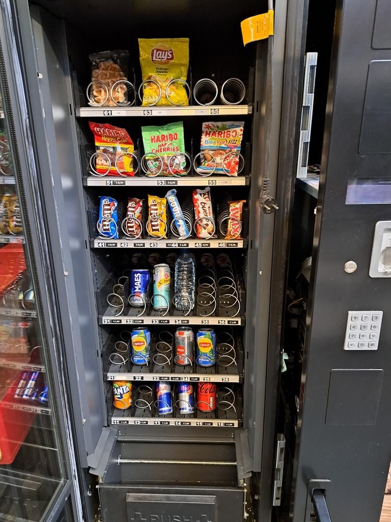 Vendo Combi Automaat Gekoeld - Snack- en Drankautomaat, Ophalen, Gebruikt
