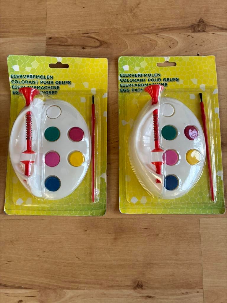 Nieuw nog in verpakking 2 eier verf molens samen € 1,50, Ophalen, Zo goed als nieuw