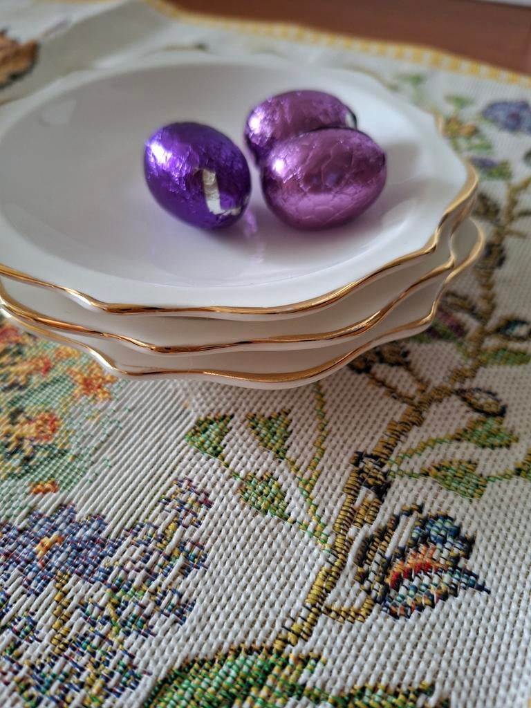 Royal Albert Val D'or Petit fours (3), Ophalen of Verzenden