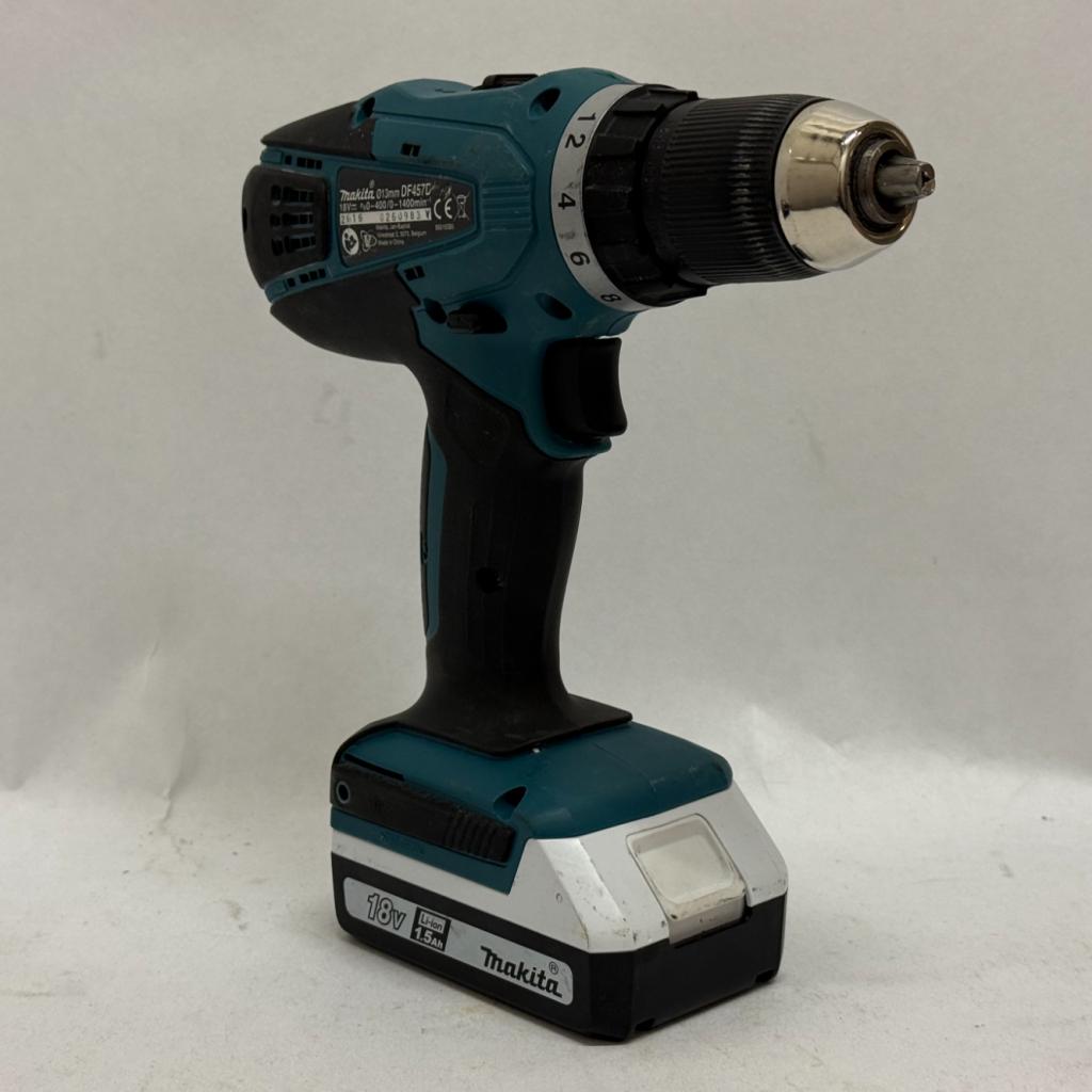 Makita DF457D Body + 2 Accu's 18V 1.5AH + lader, Makita, Zo goed als nieuw, Support@makita.com, Makita Corporation, 3-11-8, Sumiyoshi-cho, 
Anjo, Aichi 446-8502
Japan