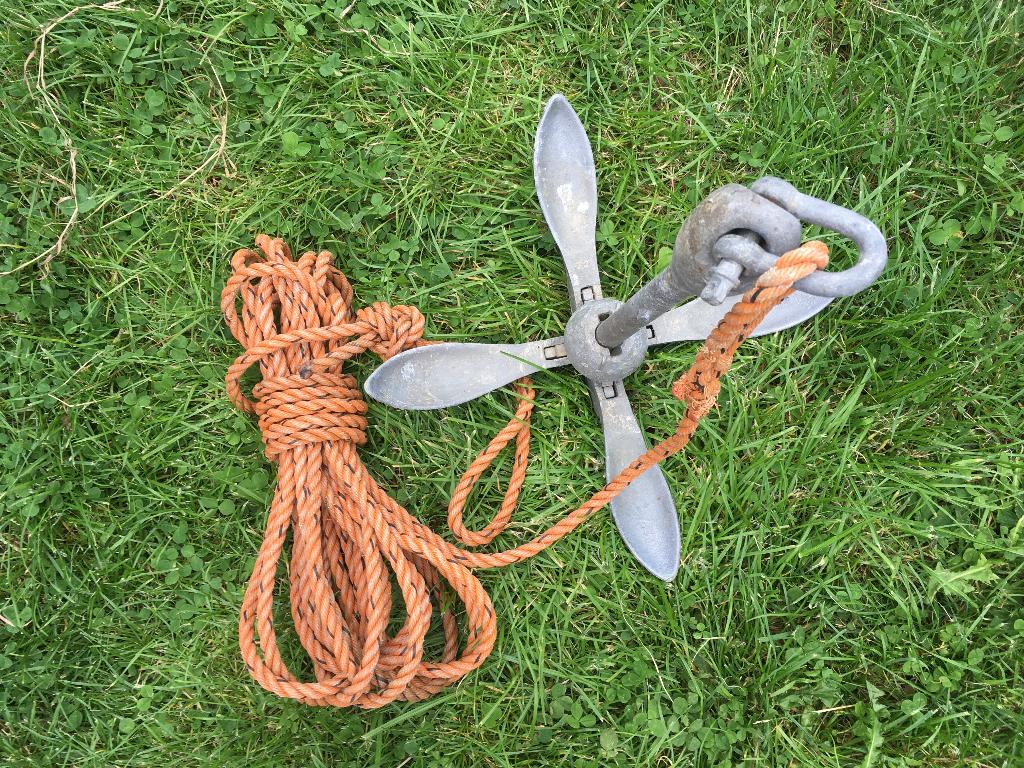 klapanker 3,2kg + 10 meter touw klapanker paraplu anker, Watersport en Boten, Ophalen of Verzenden, Zo goed als nieuw, Ankeren en Afmeren