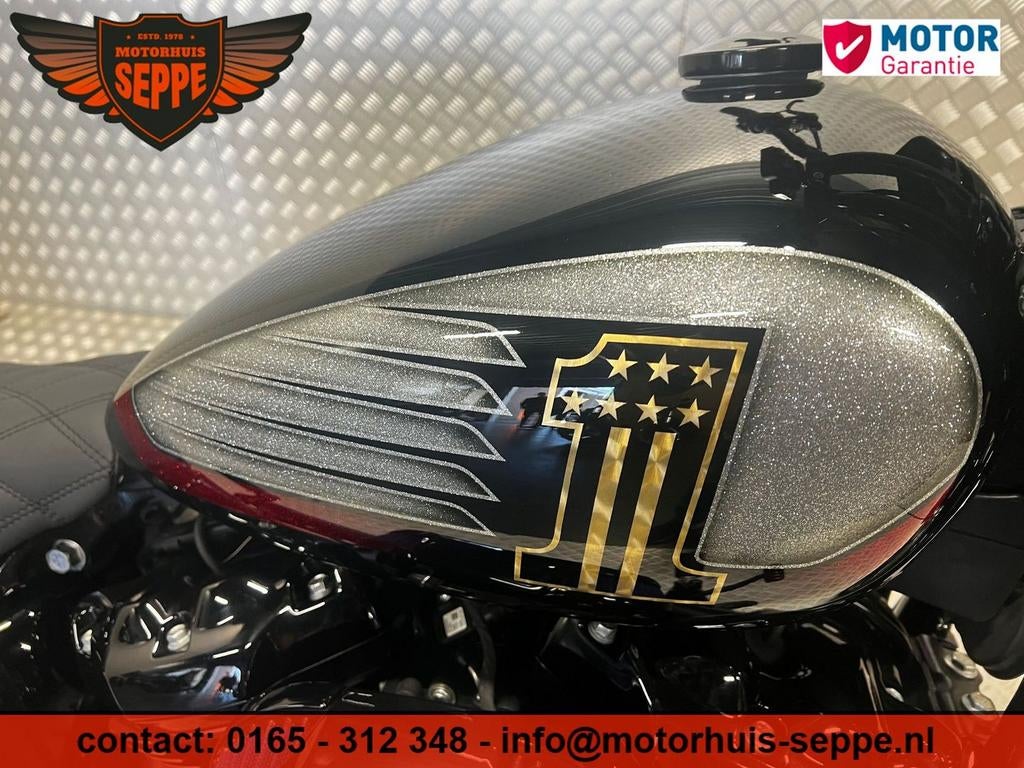 HARLEY-DAVIDSON STREET BOB 107 (bj 2019), 1746 cc, 2 cilinders, HARLEY-DAVIDSON, Chopper