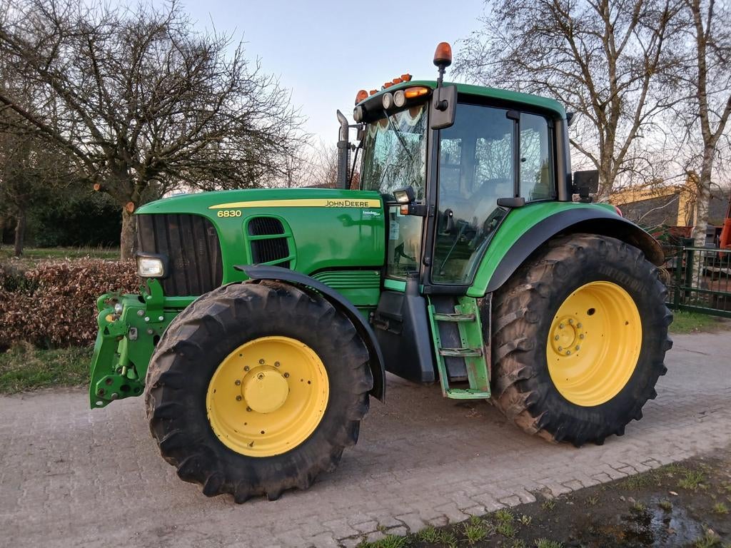 John deere 6830  fronthef frontaftakas kenteken bj 2011, Ophalen of Verzenden, Gebruikt, Tot 80 Pk, John Deere