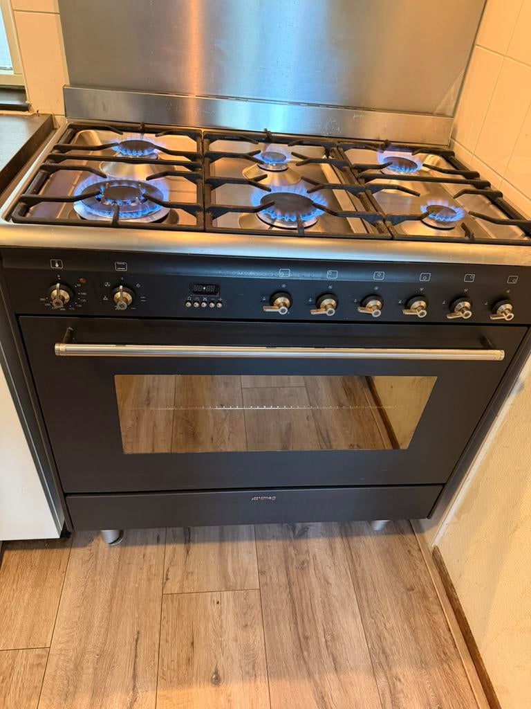 Gasfornuis smeg, Witgoed en Apparatuur, Fornuizen, Ophalen, 60 cm of meer, Zo goed als nieuw, Gas