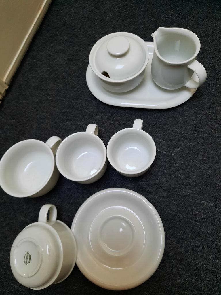 Arzberg Daily Servies - Wit porselein, Ophalen of Verzenden, Zo goed als nieuw, Effen, Porselein