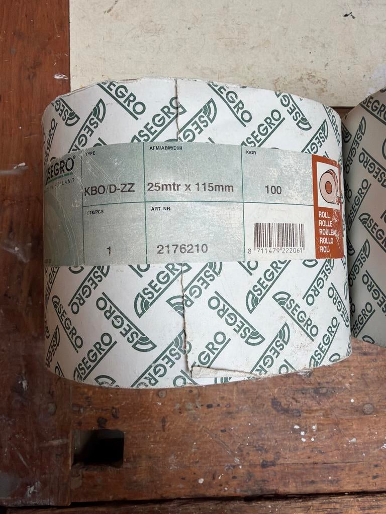 Diverse rollen schuurpapier - 25m x 115mm, Ophalen, Nieuw, Overige typen