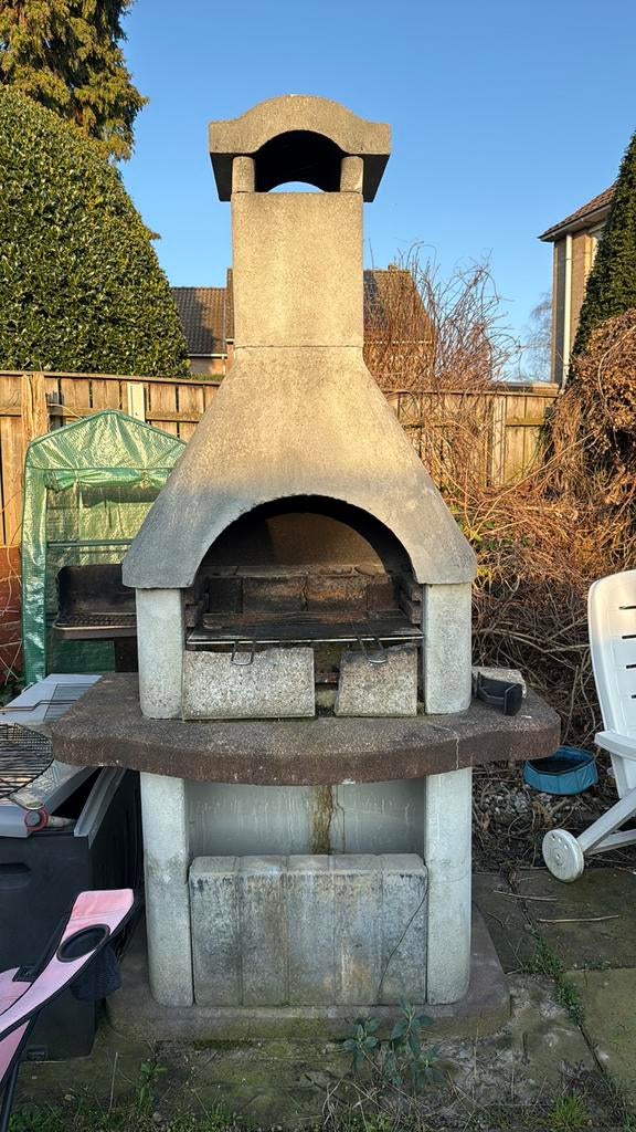 Betonnen bbq, Ophalen, Gebruikt