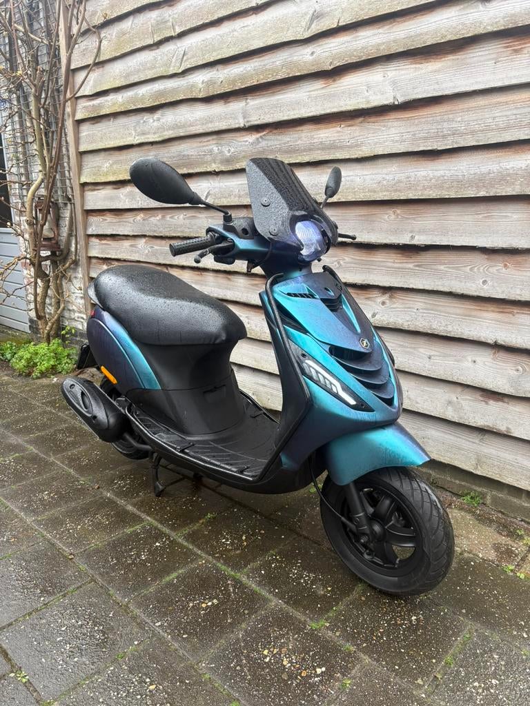 Piaggio Zip SP Brom 4t 50cc, Fietsen en Brommers, Scooters | Piaggio, Maximaal 45 km/u, Zip, Ophalen of Verzenden, Zo goed als nieuw