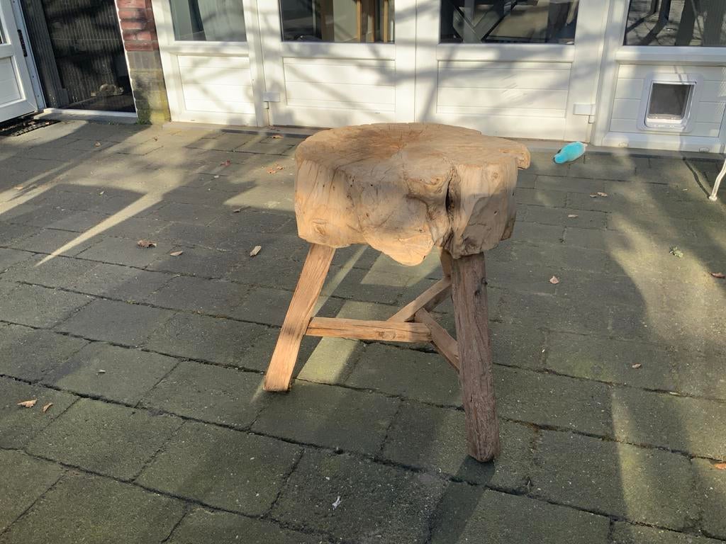 Houten krukje of bijzettafel, Huis en Inrichting, Krukjes, Ophalen of Verzenden, Gebruikt, Hout
