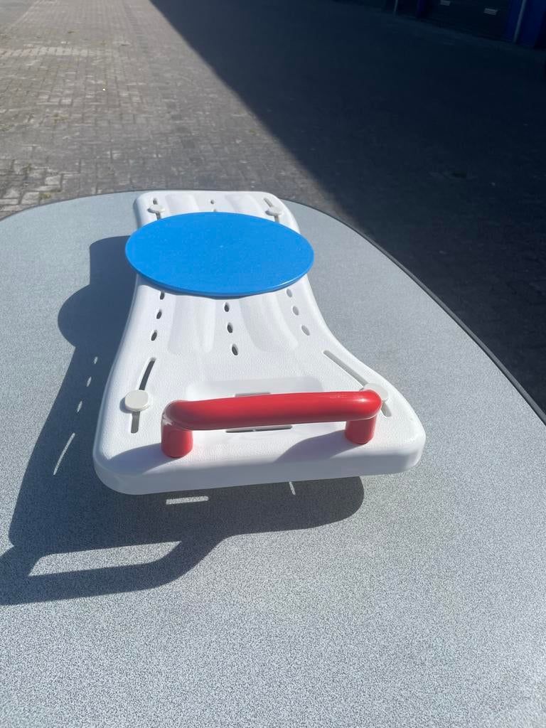 Badzitje met draaischijf, Diversen, Verpleegmiddelen, Ophalen of Verzenden, Zo goed als nieuw