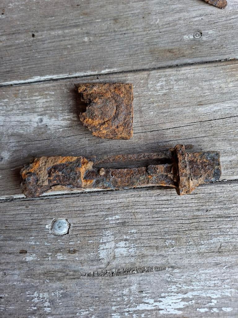 Ww2 wo2 Duitse bodemvondst k98 en luftwaffe koppelslot, Ophalen of Verzenden, Duitsland, Hulzen of Bodemvondsten