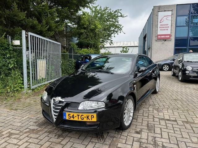 Alfa Romeo GT 1.8 T.Spark Collezione, Apk 06/2026, Leer, Nav, Voorwielaandrijving, Gebruikt, 4 cilinders, Zwart