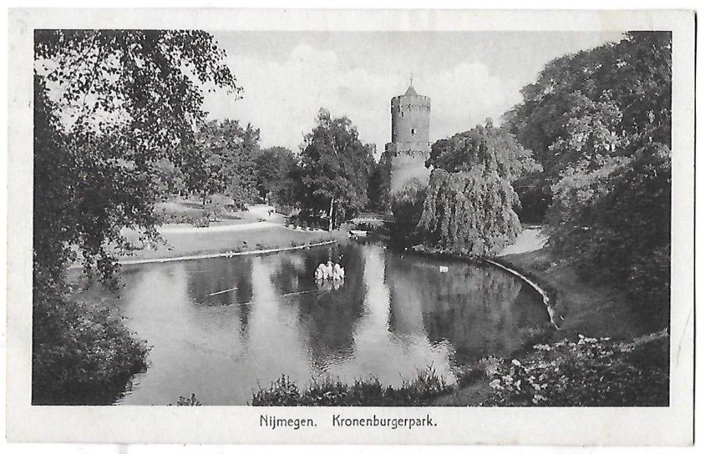 A2748 Oude Gelopen Ansichtkaart Nijmegen Kronenburgerpark, Verzamelen, Ophalen of Verzenden, 1920 tot 1940, Gelopen, Gelderland