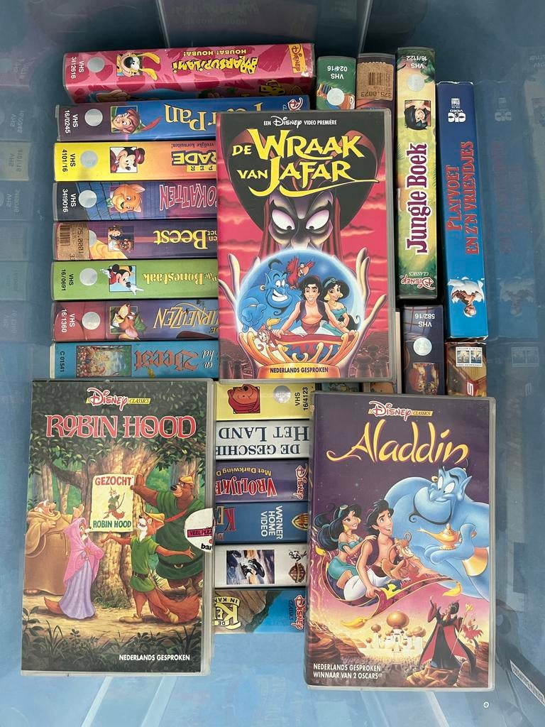 GRATIS ruim 50 Disney VHS banden, Alle leeftijden, Ophalen, Gebruikt, Overige genres