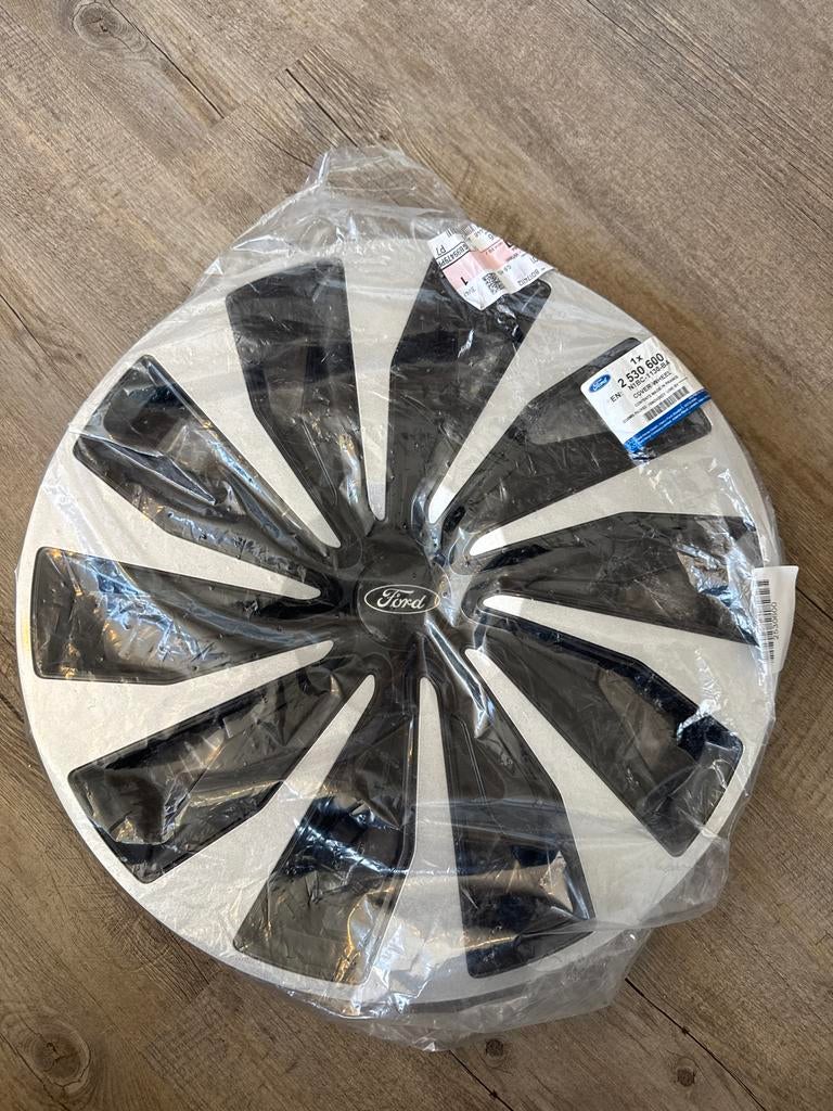 Nieuwe Ford wieldop 2 530 600 N1BC-1130-BA, Verzenden, Nieuw