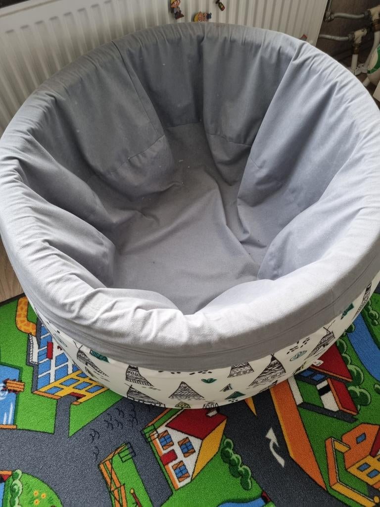 Kinder Ballenbak, Ophalen