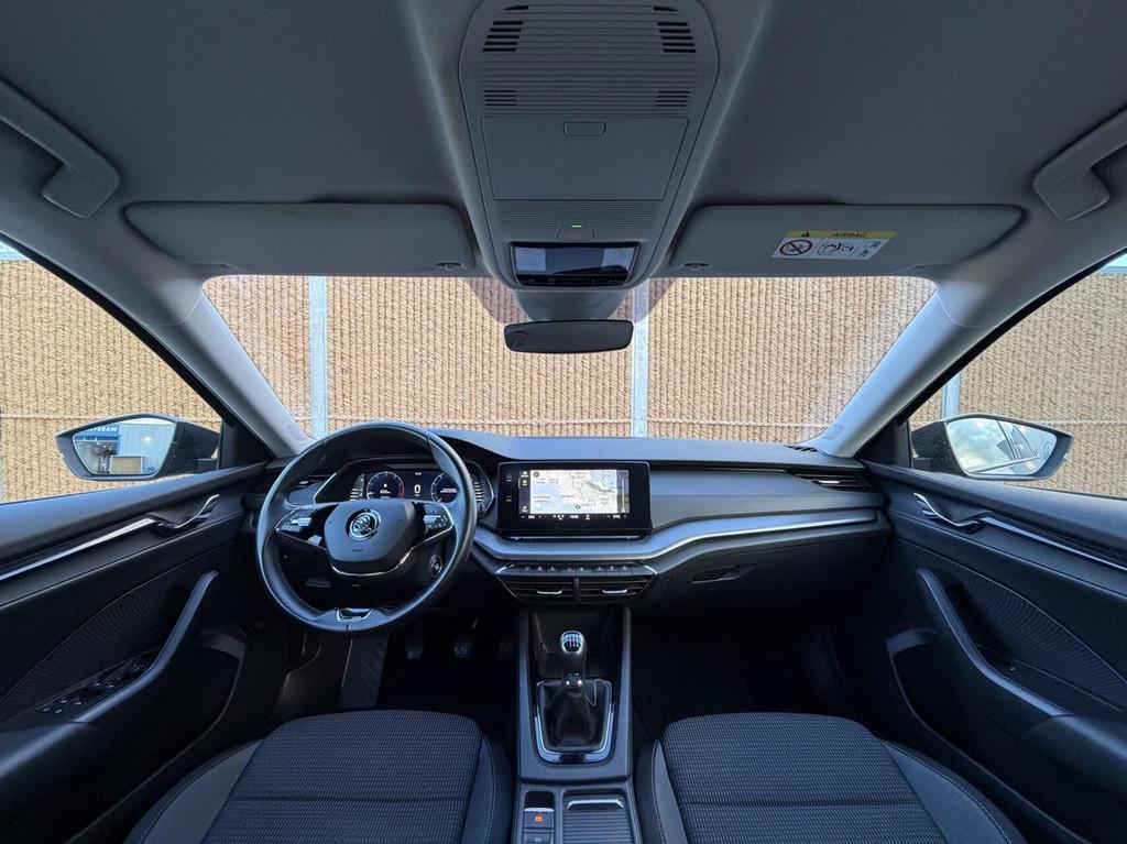 Skoda Octavia Combi 1.0 TSI Business Edition Trekhaak afneem, Voorwielaandrijving, Gebruikt, Euro 6, Parkeersensor