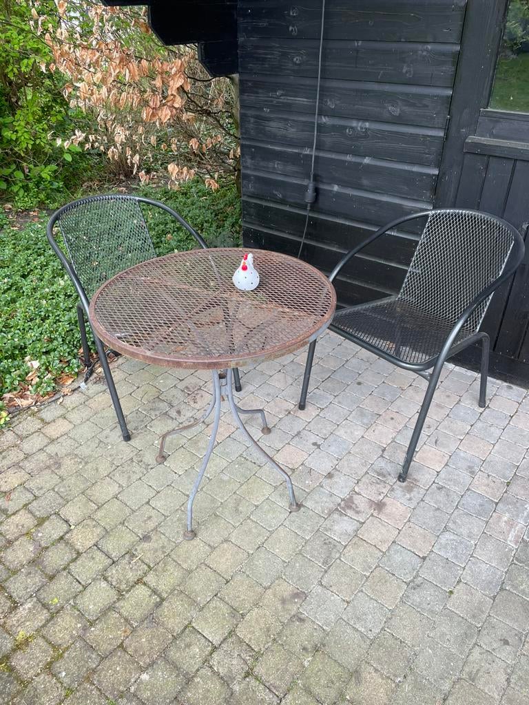 Tuintafeltje van ijzer, Ophalen, Zo goed als nieuw, Overige materialen, 2 zitplaatsen