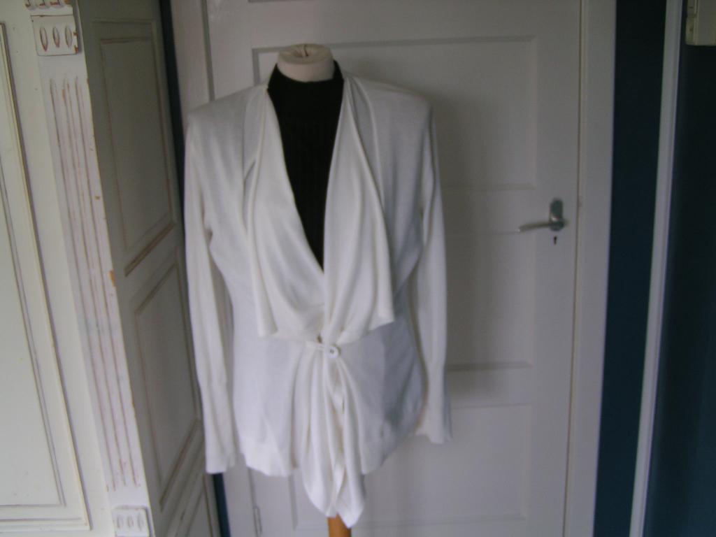 Prachtig Als Nieuw Wit Vest van Josephine & Co maat 42-44, Josephine & Co, Wit, Maat 42/44 (L), Nieuw