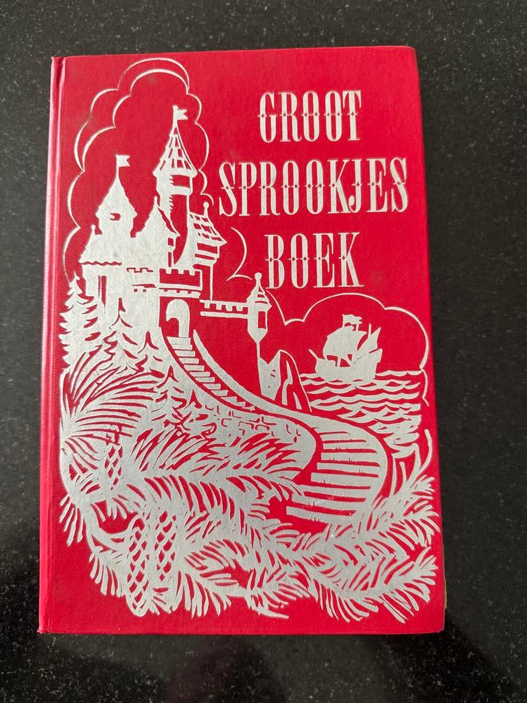 Groot Sprookjesboek - Uitgave Margriet, Boeken, Sprookjes en Fabels, Ophalen of Verzenden, Gelezen