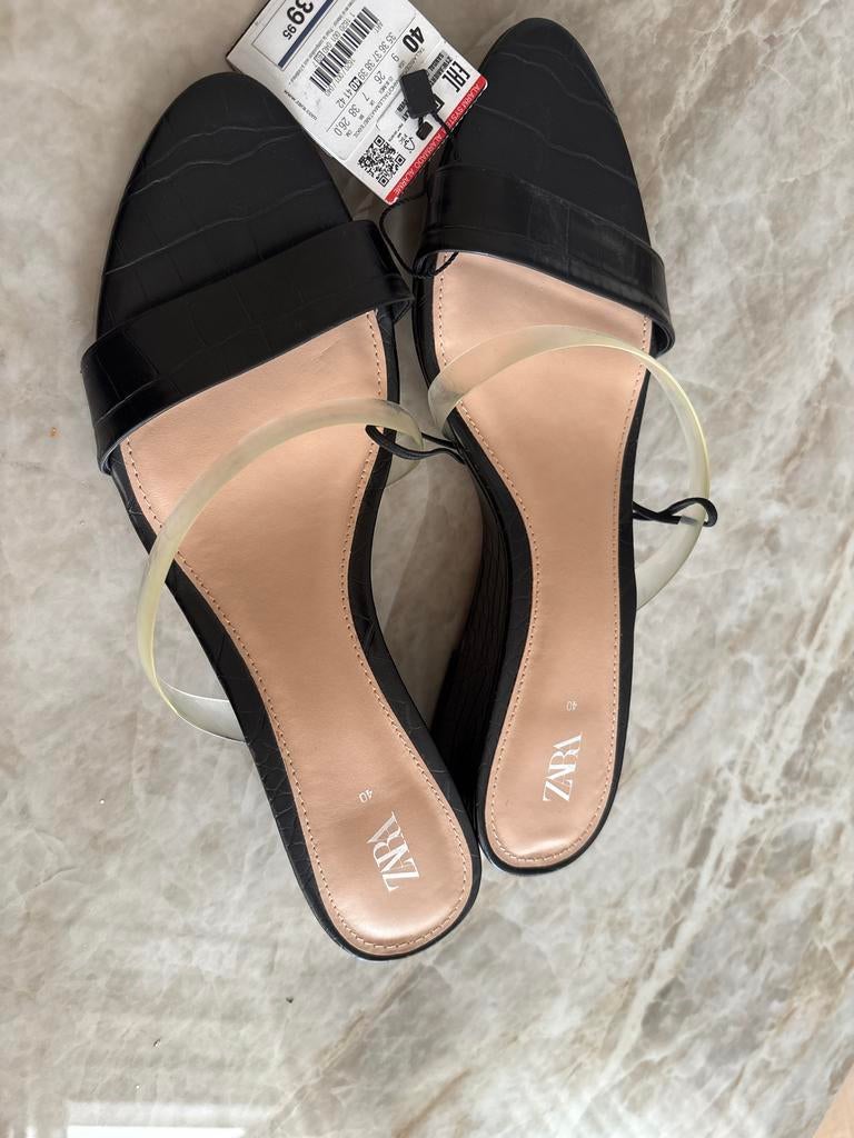 Zwarte Zara sandalen met hak maat 40, Ophalen of Verzenden, Nieuw, Zwart, Sandalen of Muiltjes