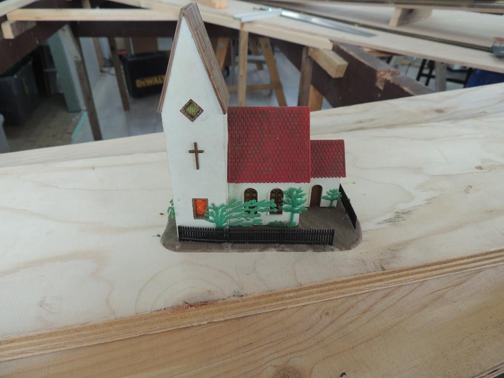 huisje ho, Hobby en Vrije tijd, Modeltreinen | H0, Overige merken, Gelijkstroom of Wisselstroom, Brug, Tunnel of Gebouw, Ophalen of Verzenden