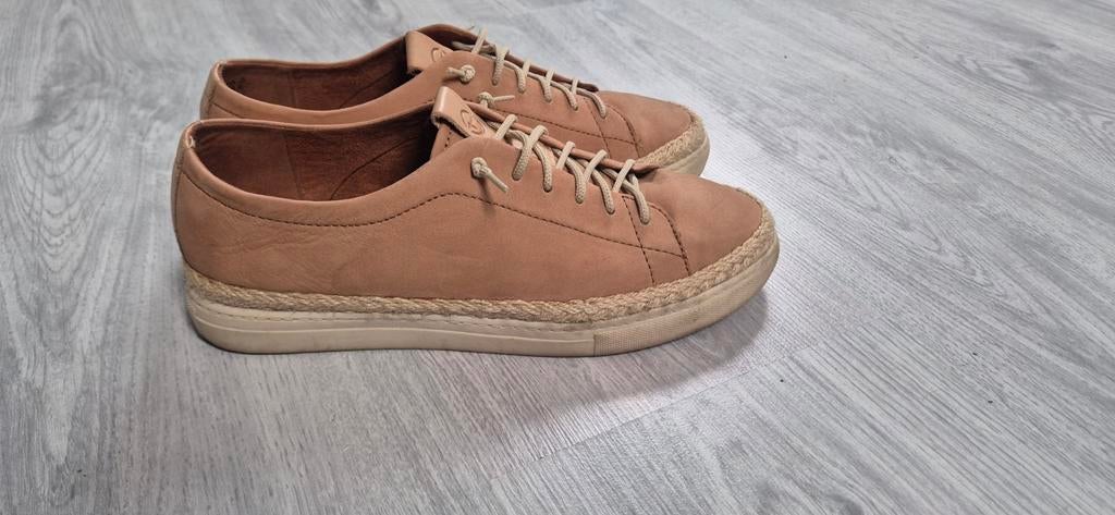 Leuke schoenen van Tamaris, Tamaris, Bruin, Ophalen of Verzenden, Sneakers of Gympen